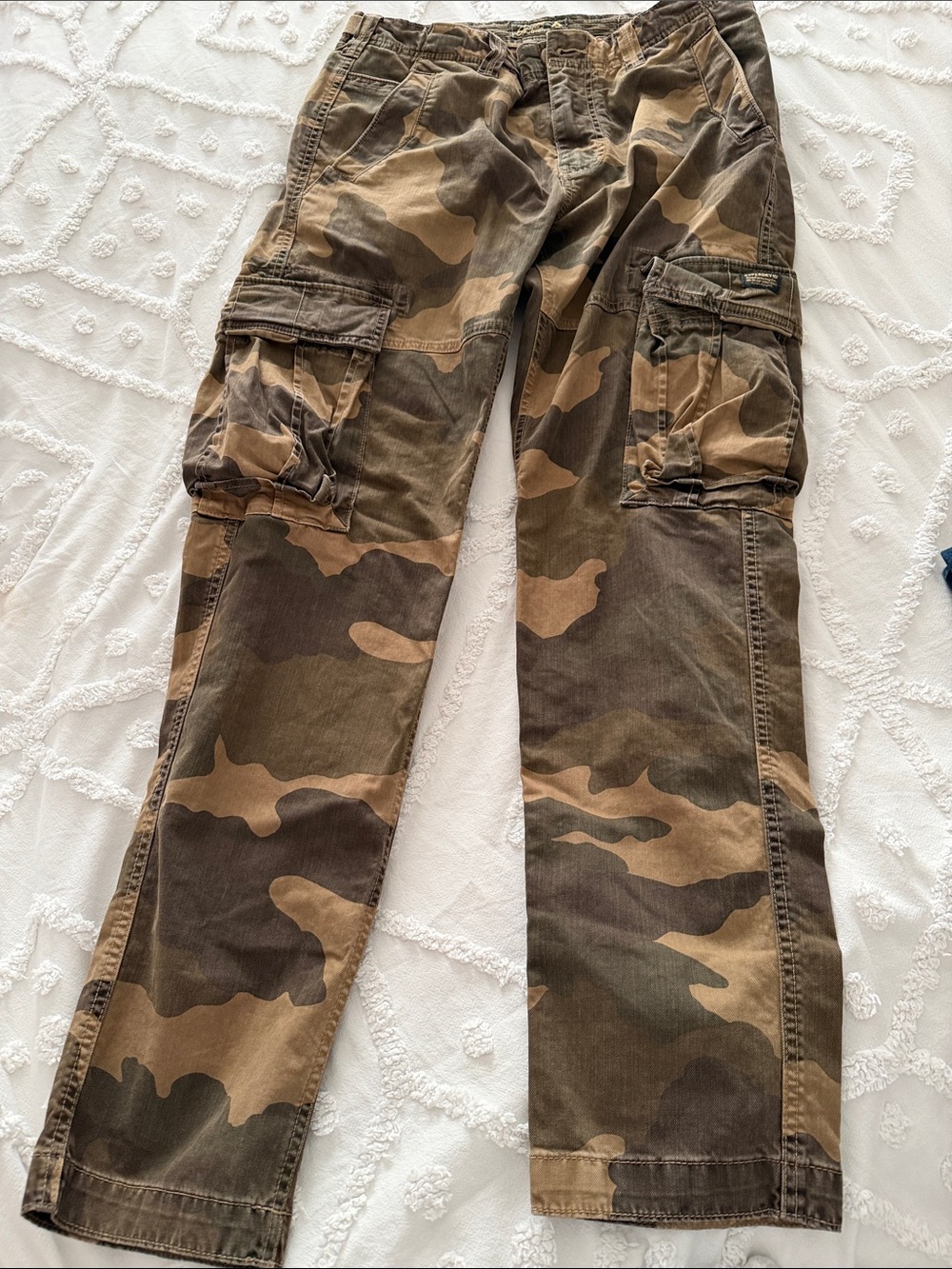 Superdry Men's Camo Cargo Pants in Brown and Olive
